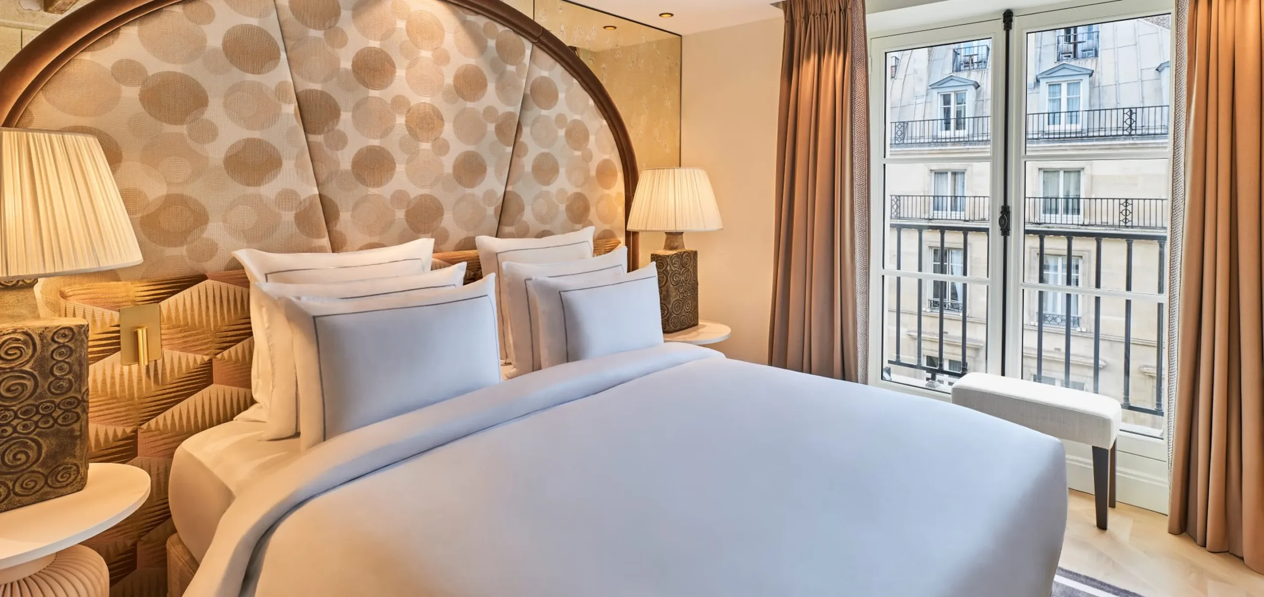 filters_focal(770x833_771x834)_format(webp)_quality(80)